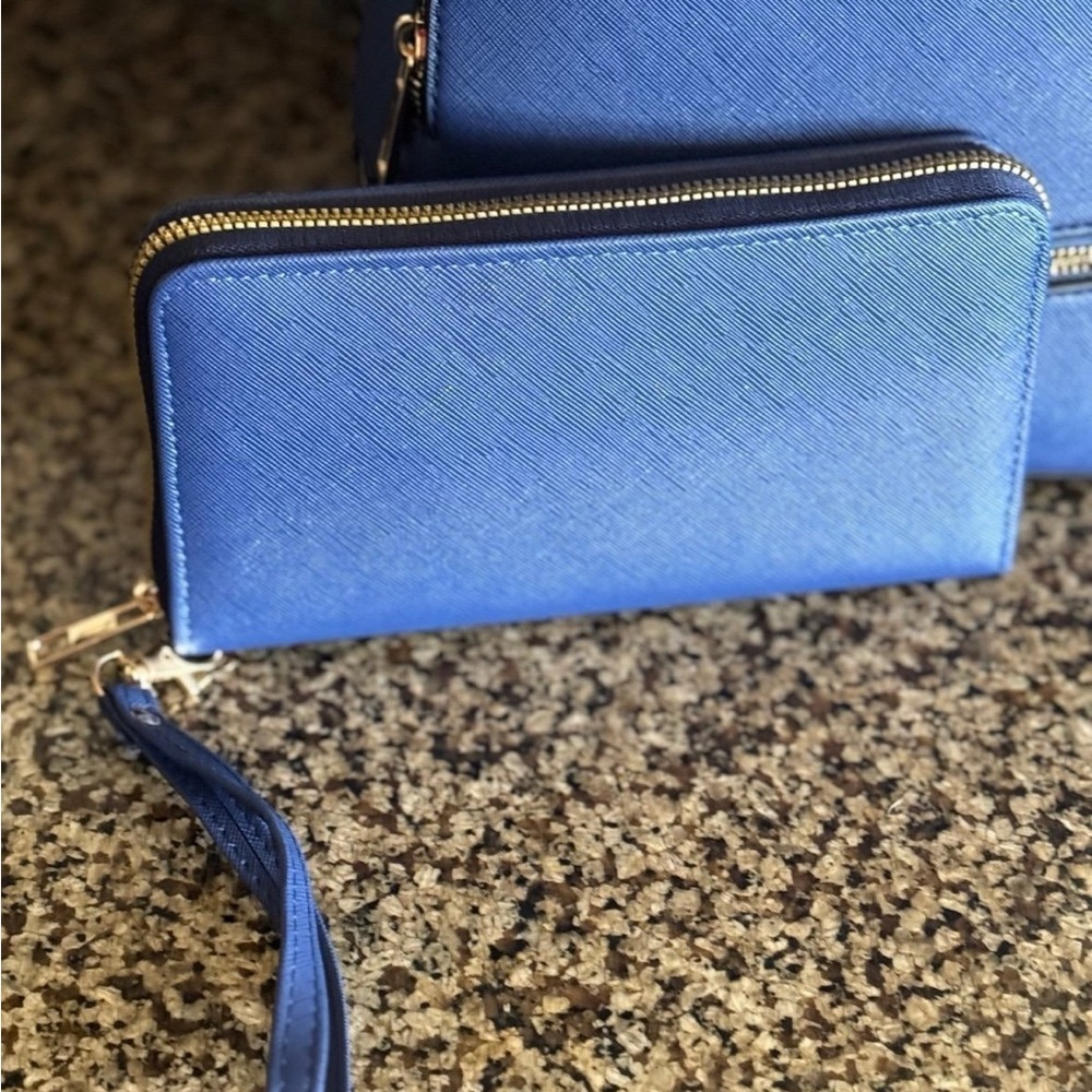 Mini Backpack and Wallet 2-pc Set - Picture 5 of 8